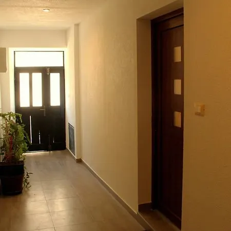 Remy Apartment